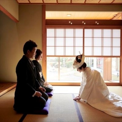 両親へこれまでの感謝を伝える「花嫁挨拶の儀」は、心を打つかけがえのないひとときに<br>【披露宴】日本料理　舟津　●収容人数／～50名様着席可能
