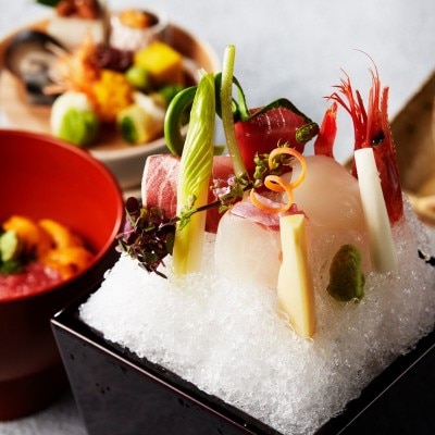 <br>【料理・ケーキ】【和洋折衷】和の料理にフレンチを融合させた幅広いゲスト層に合わせたコース