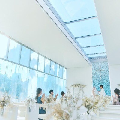 <br>【挙式】空と海と神戸の景色に祝福されるガラスのアクアホール