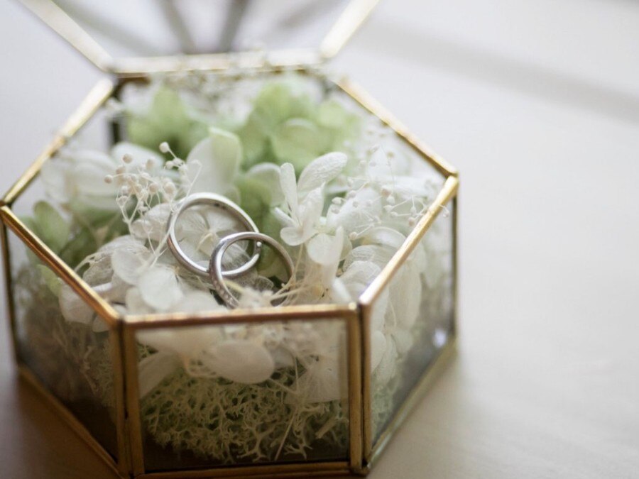 見学又はご成約いただいたおふたりに婚約指輪・結婚指輪を最大10％割引でご紹介