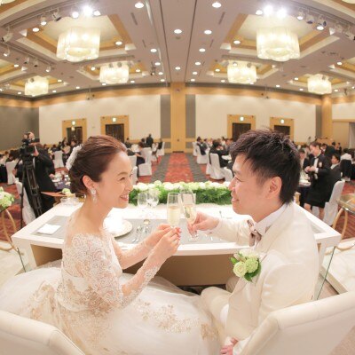 新郎新婦 ご両親 ゲスト スタッフ この空間にいる全員が笑顔 口コミ 体験談 ホテル ザ ウエストヒルズ 水戸 マイナビウエディング