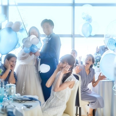 <br>【披露宴】花嫁姿が輝く白×シルバーの洗練されたパーティスペース「ニューヨークスイート」/着席～100名
