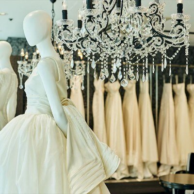 ドレスコーディネーターが花嫁の希望に寄り添いながら、美しさを引き立てる一着を提案<br>【ドレス・和装・その他】ドレスショップ