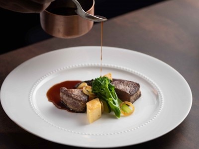 東京ドームホテル自慢の”牛フィレ肉ステーキ”はウェディングフェアでもご試食ＯＫ！