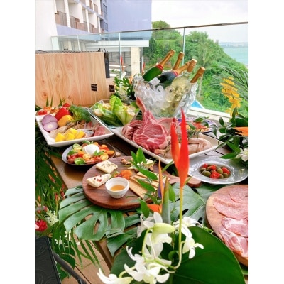沖縄の太陽をたっぷり浴びて育った色とりどりの野菜や魚介を豪快にBBQで！<br>【料理・ケーキ】BBQ