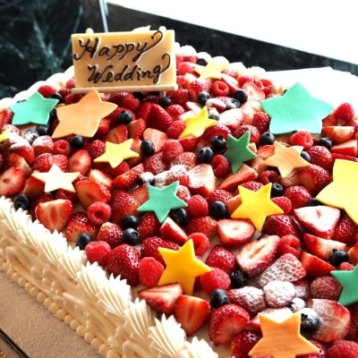☆がテーマのおふたりのケーキは、輝きであふれています<br>【料理・ケーキ】オリジナルデコレーションケーキ