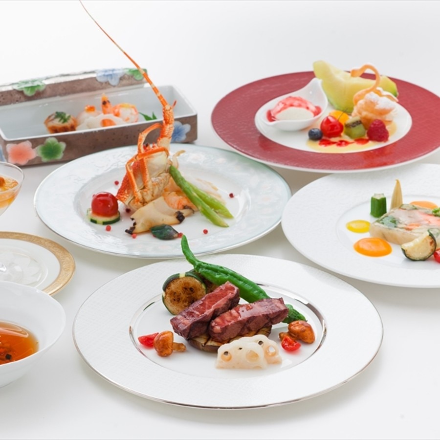 「日本料理コンテスト」優勝の和食料理長をはじめ経験豊富なシェフが生み出す絶品美食