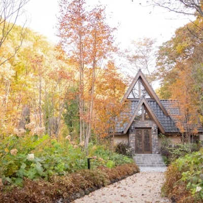 <br>【挙式】森の中に佇む建築美な「森音の教会」（～80名様）