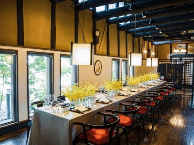 200年前の酒蔵を改築した「レストラン秋子想」は、少人数ウエディングにオススメ