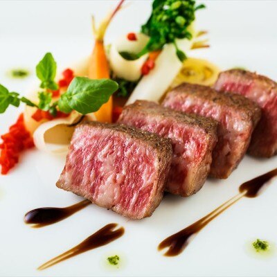 <br>【料理・ケーキ】ホテル厳選食材を使用したフレンチまたは和懐石よりセレクト可能