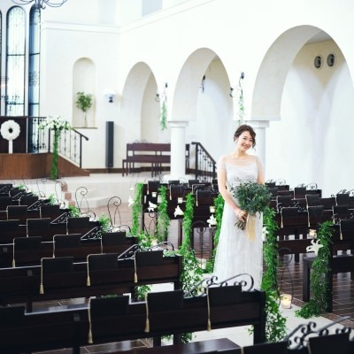 バージンロードは20m、花嫁をより美しく見せる挙式会場「グランダムール大聖堂」<br>【挙式】グランダムール大聖堂