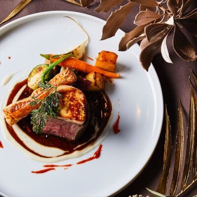 <br>【料理・ケーキ】どの年代からも好評なブランドホテルの婚礼料理