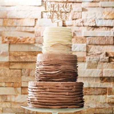 ウエディングケーキは一組一組オリジナルでお作りしています<br>【料理・ケーキ】ケーキ
