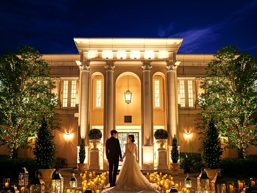 豪華な邸宅でロマンチックな結婚式を。貸切だから、周りを気にせず楽しめるのも魅力