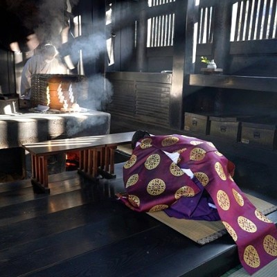 主神は桃太郎のモデル・大吉備津彦命。祈願成就を占う「鳴釜神事」など神事も多数<br>【挙式】吉備津神社