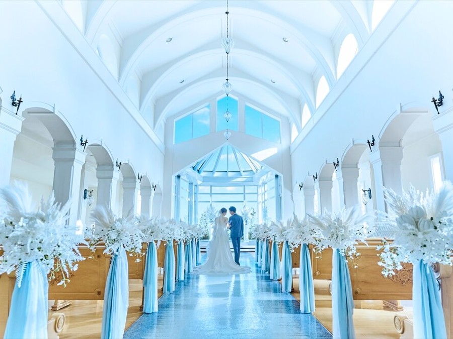 天空の教会が2022年リニューアル。開放感と輝きに満ちた空間で、祝福の時を迎えて