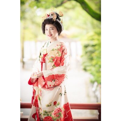 <br>【ドレス・和装・その他】猿田彦神社だけの、特別な白無垢も