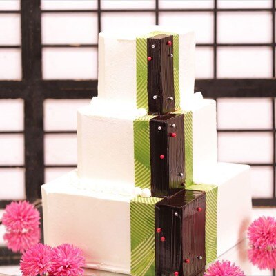 <br>【料理・ケーキ】卓越した技術が可能にする、芸術的なウエディングケーキコレクション（生ケーキ）