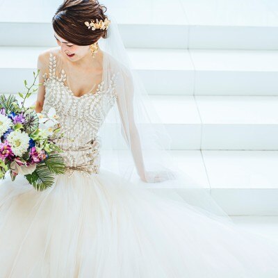 自然光に包まれるチャペルで、ドレス姿をより美しく。<br>【ドレス・和装・その他】専属ドレスサロンで憧れの婚礼衣裳を