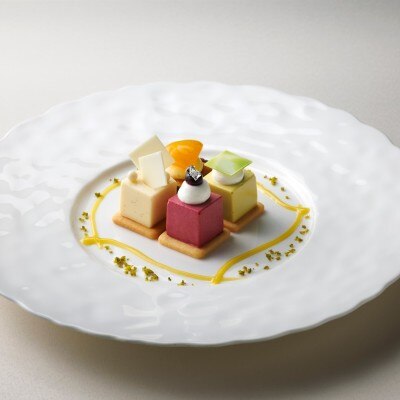 <br>【料理・ケーキ】【フランス料理】前菜からデザートまでおふたりが選ぶオリジナルコース（14,000円～）