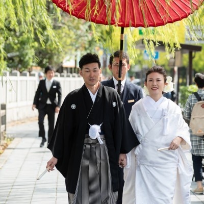 <br>【挙式】厳かに執り行われる神聖な本殿での神前式