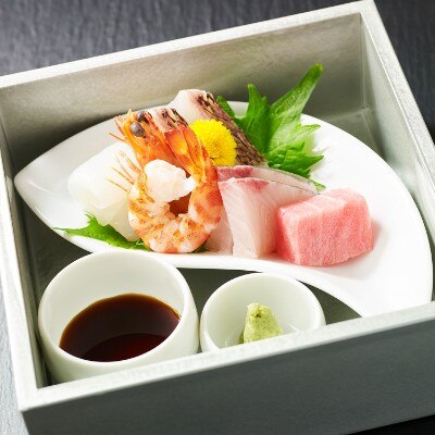 海鮮箱入り五種盛り合わせ<br>【料理・ケーキ】和洋中折衷料理・日本料理・中国料理
