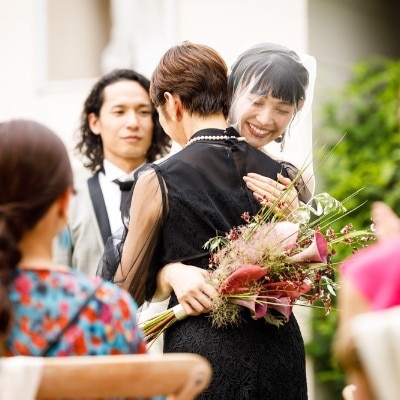 進行や儀式にしばられず、ふたりらしく心からの「ありがとう」を伝えることができる<br>【披露宴】披露宴