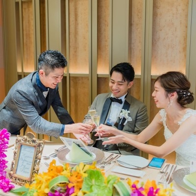 雛席とゲストとの距離が近いのも、おもてなし重視の新郎新婦にとっては嬉しいポイント。