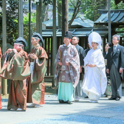 <br>【ドレス・和装・その他】提携神社で厳格な神前式