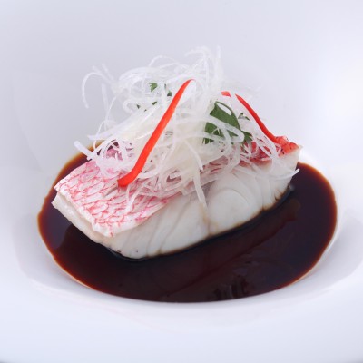 <br>【料理・ケーキ】沖縄の食材と融合した5つ星ホテルのレストランの味を楽しめる
