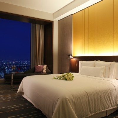 最高層ビルから仙台の夜景を眼下に望むロマンチックなひととき