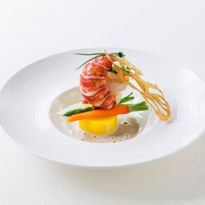 <br>【料理・ケーキ】ゲストお一人おひとりへの想いを 一皿ごとに込めた本格フレンチ