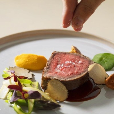 <br>【料理・ケーキ】本格志向のおふたりに贈る、素材にこだわったおもてなし料理