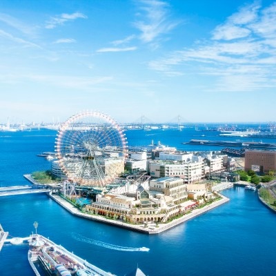 <br>【外観】みなとみらいの中心にあるウエディングスペース