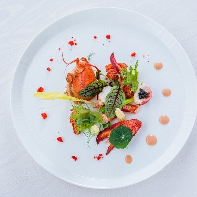 春夏秋冬のシーズンごとに、旬の素材をたっぷり盛り込んだメニュー。記憶に残る料理に<br>【料理・ケーキ】料理・ケーキ