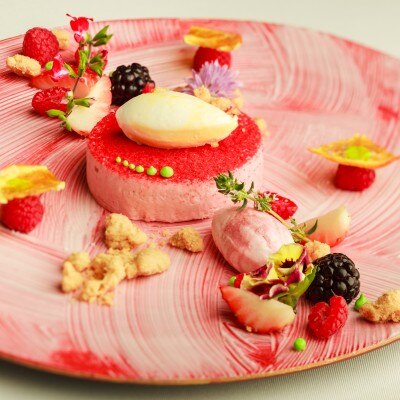 <br>【料理・ケーキ】【厳選食材を使用した料理の数々】ゲストと楽しむガーデンでビュッフェも出来る♪