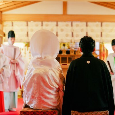 <br>【ドレス・和装・その他】提携神社で厳格な神前式