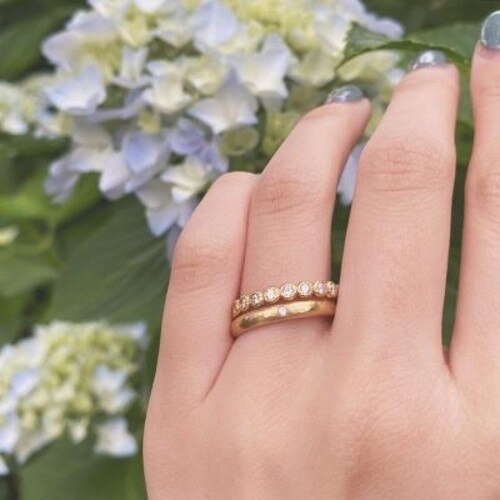YUKAHOJO 婚約指輪：bloom（ブルーム）】丸いフォルムがかわいいハーフ