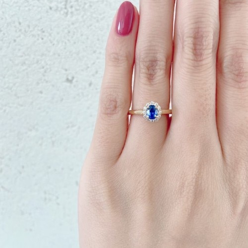 ブローチ新潟スリランカ産で美しいロイヤルブルーサファイア＆ダイヤモンドのヘイロー婚約指輪