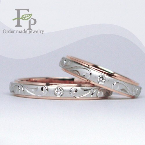 ピンクゴールドとプラチナのコンビで手彫りの唐草のオーダーメイド結婚指輪
