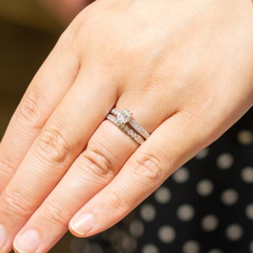 結婚指輪　婚約指輪　ダイヤモンド　エンゲージリング