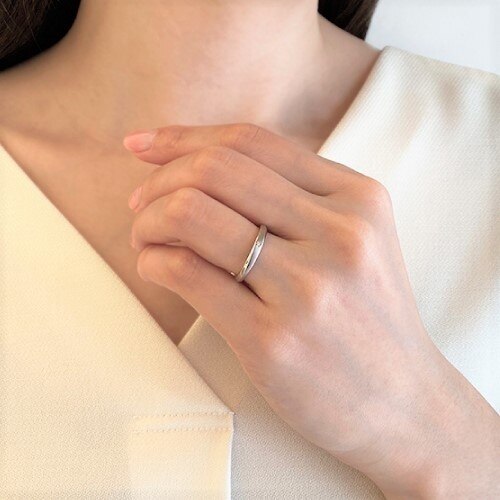 Juno（ジュノー）】マットな質感が落ち着いた印象のデザイン（結婚指輪 ...