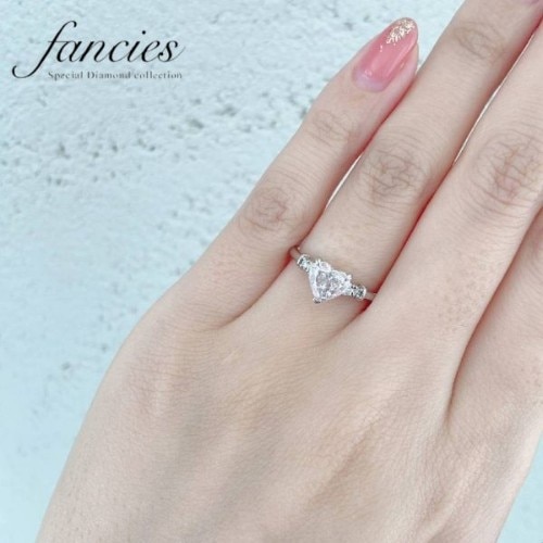 希少なピンクダイヤモンドのハートシェイプがかわいい婚約指輪Real ...