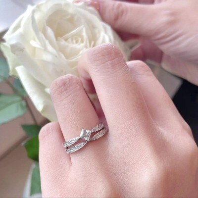 アントワープブリリアントで人気の婚約指輪と結婚指輪のセットリング　Sirius