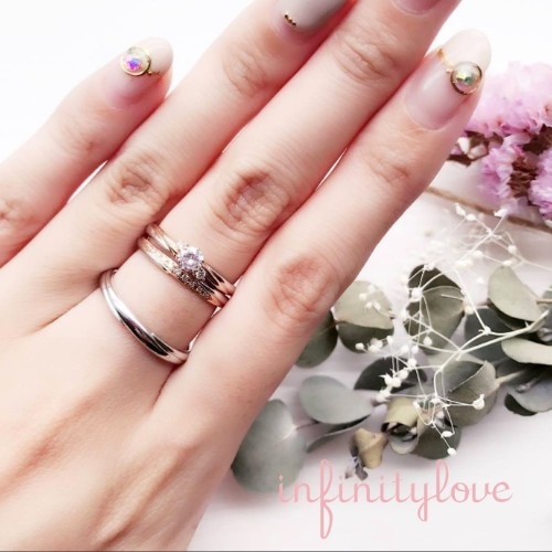 ピンクゴールド&プラチナのコンビネーションがオシャレで人気のかわいい結婚指輪　magical