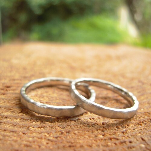 結婚指輪・光