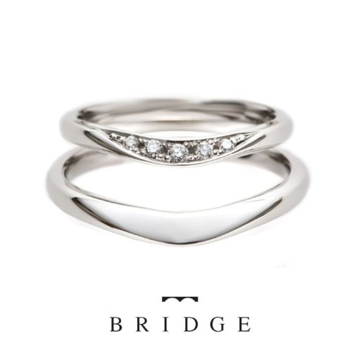 薔薇のアーチ：BRIDEG結婚指輪ー銀座東京