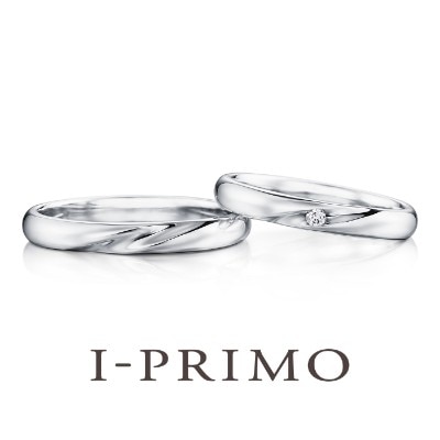マイヤ シーンを選ばず着けられるシンプルデザイン 斜めのラインにダイヤが煌めきます 結婚指輪 Id12151 I Primo アイプリモ マイナビウエディング