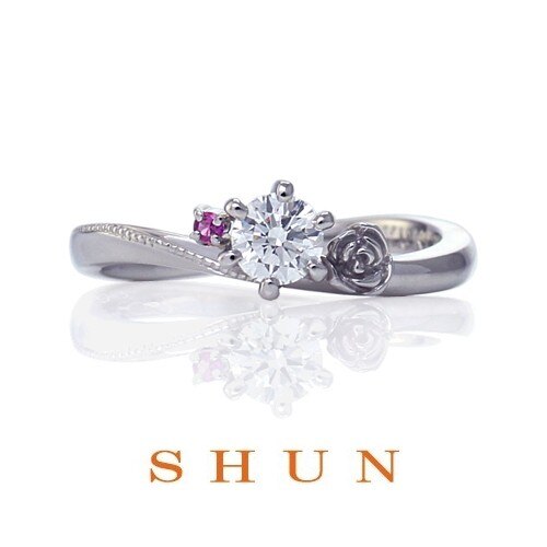 ダイヤモンドに薔薇の花を添えて オーダーメイド婚約指輪 婚約指輪 Id アトリエ春 マイナビウエディング