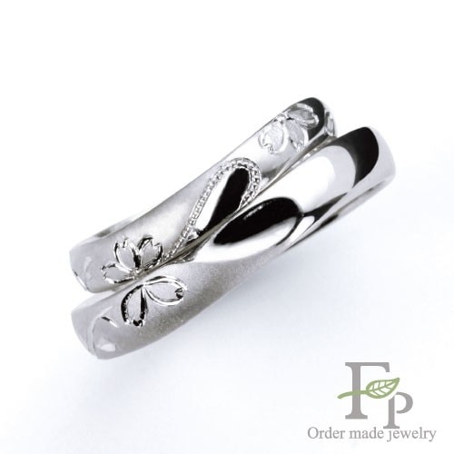 桜の手彫り”Oneheart”オーダーメイド結婚指輪